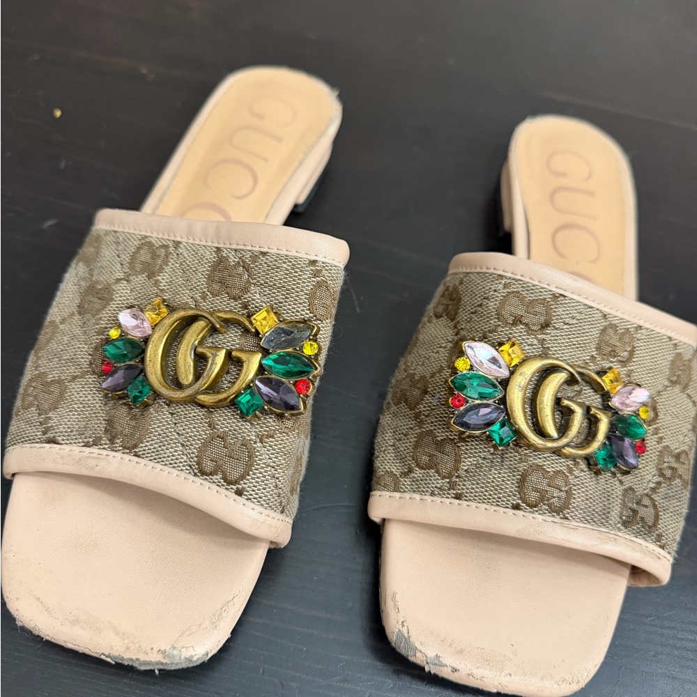 Gucci Women's Beige Mules with Gold and Multicolor Accents